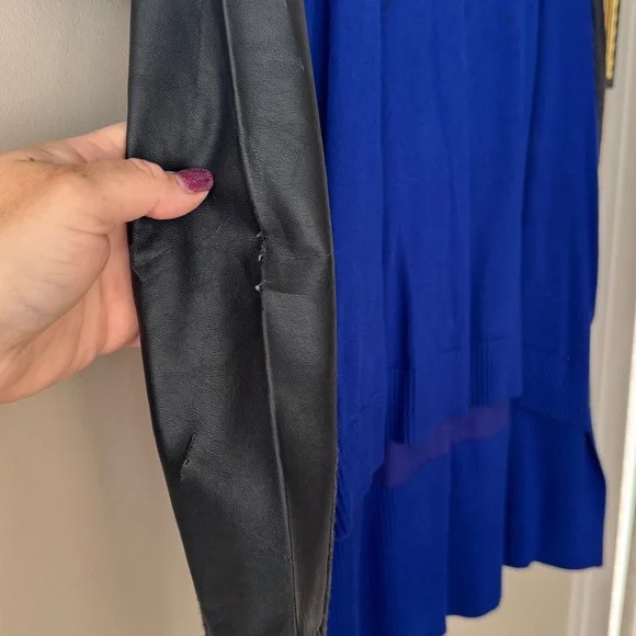 5/48 Royal Blue Sweater with Red Brand Tag - Picture 5 of 9